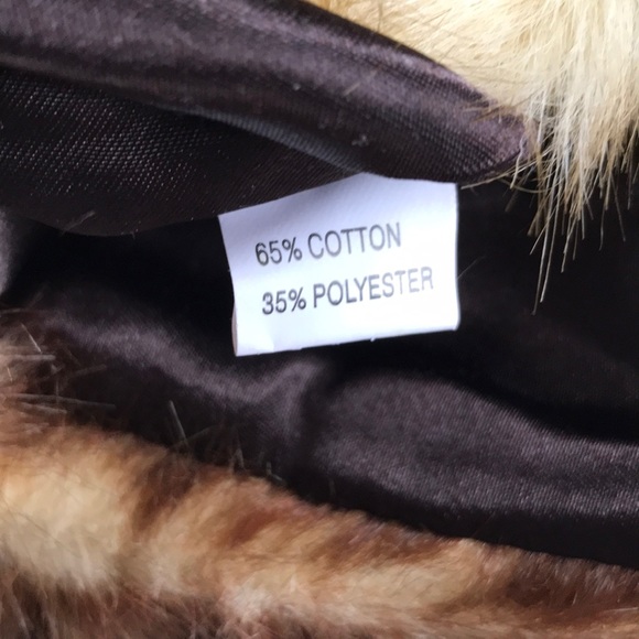 🦋4/$50🦋 NWOT Faux fur scarf/wrap - Picture 4 of 5